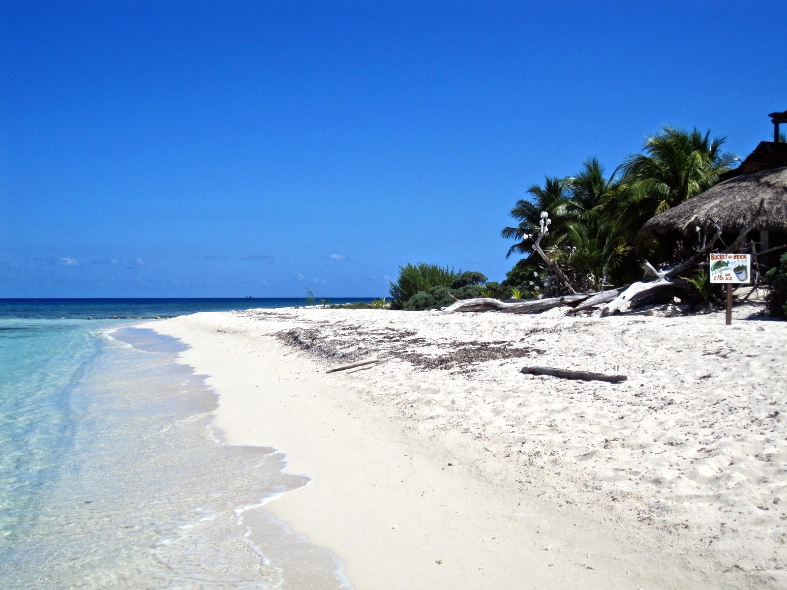 White-sand beach and turquoise water on Cozumel
