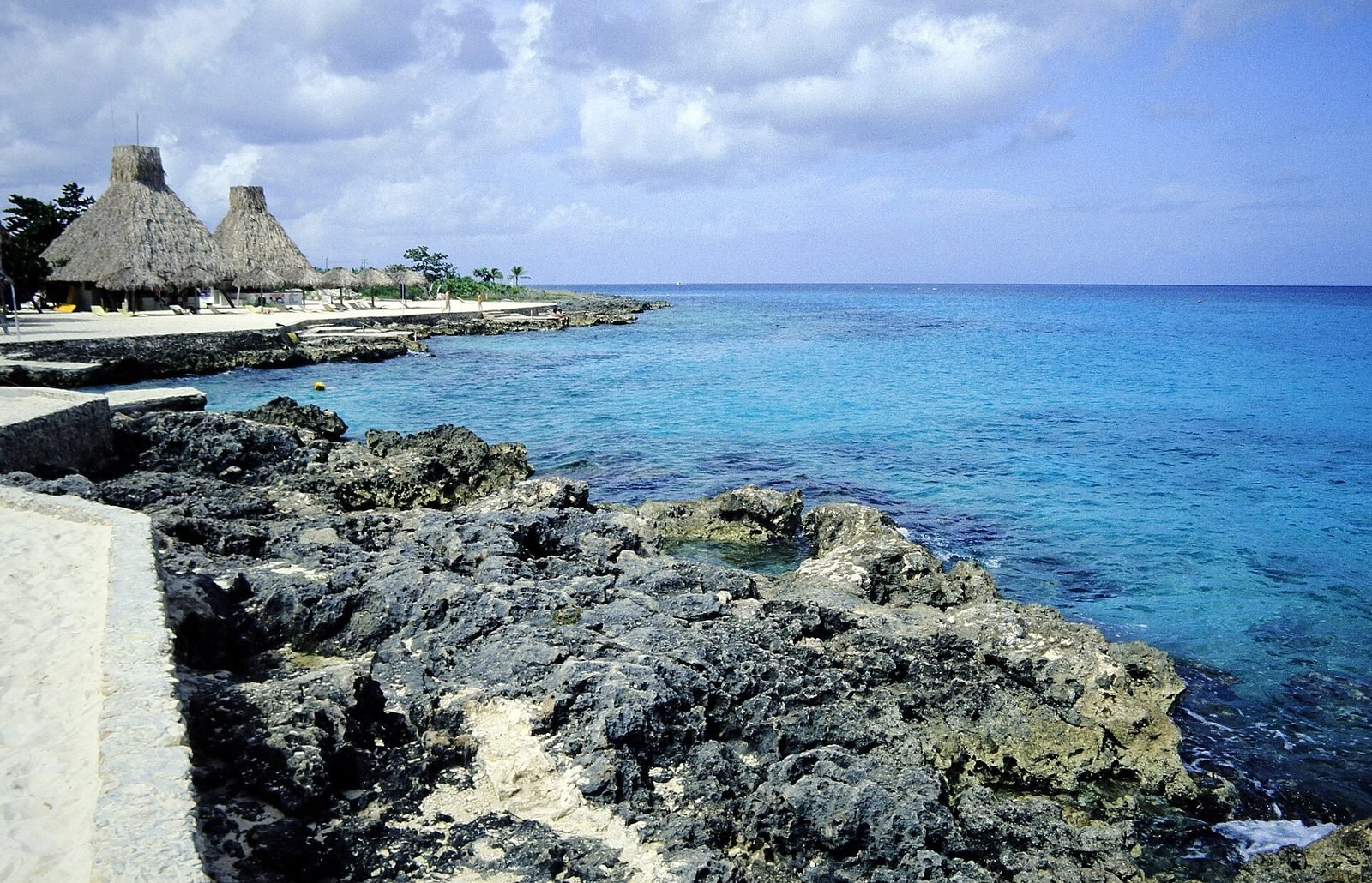Rocky shore and clear water at Chankanaab