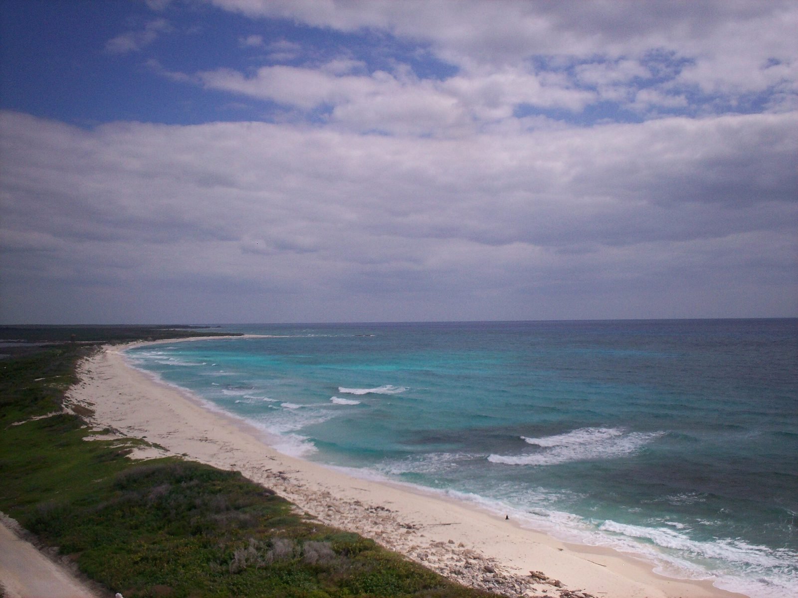 Turquoise water along Cozumel's coast
