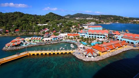 The Town Center at the Port of Roatán in Coxen Hole